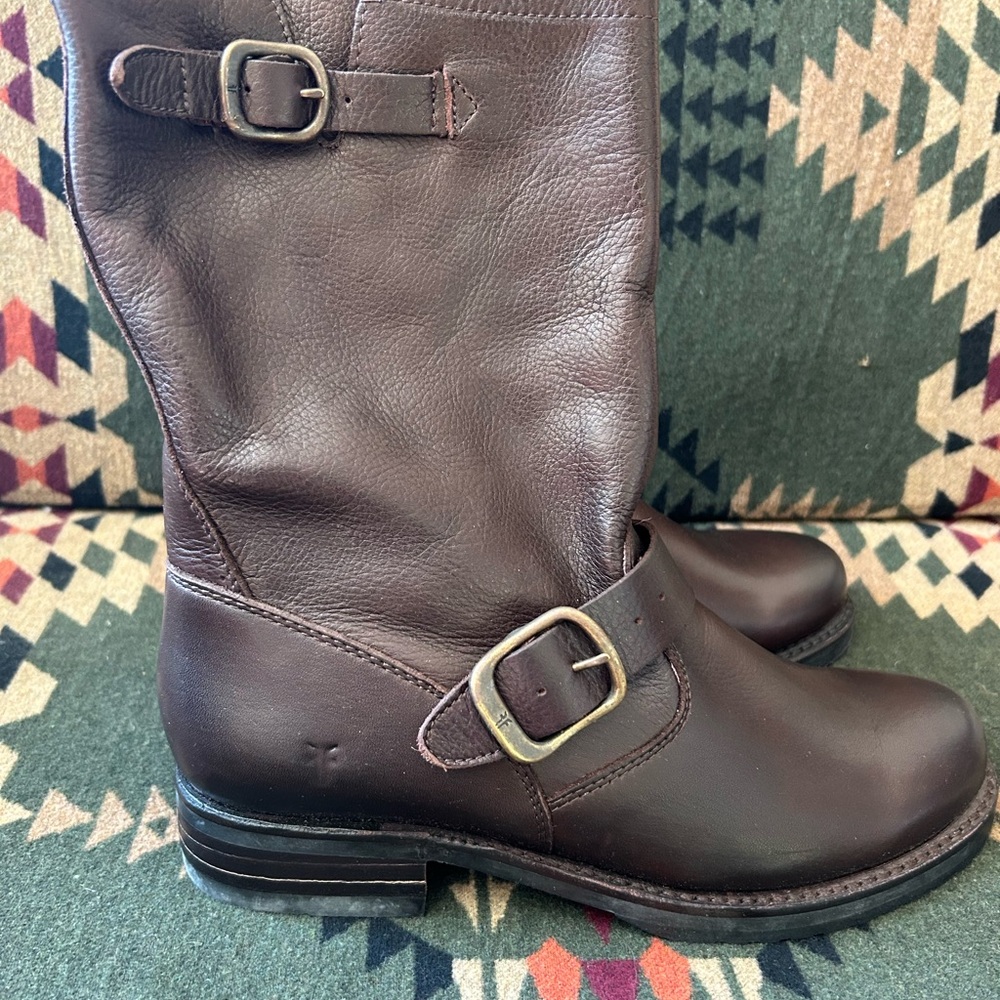 Frye Veronica Boots *NWT* Rich Brown Leather